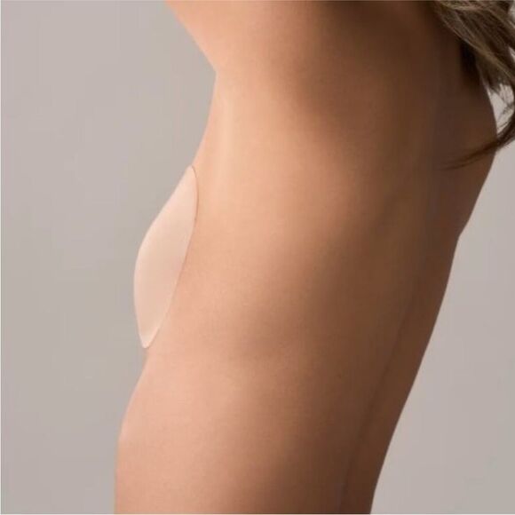NIB Nood Push-Up Luxe Adhesive Bra in Box $49.50 - Picture 3 of 8